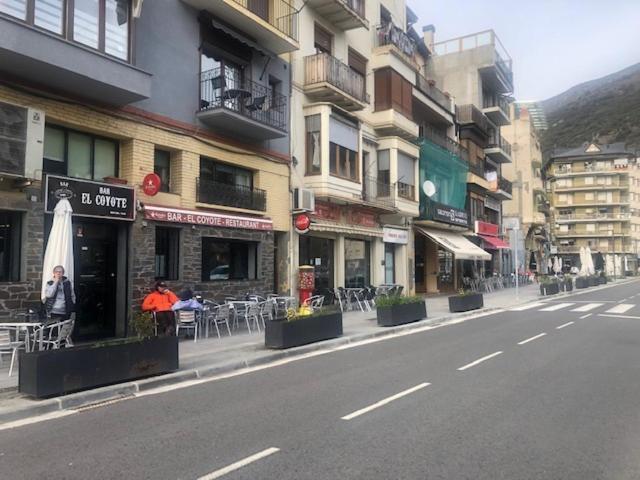 Un Lindo Piso Acogedor Para Desconectar En Sort Exterior photo